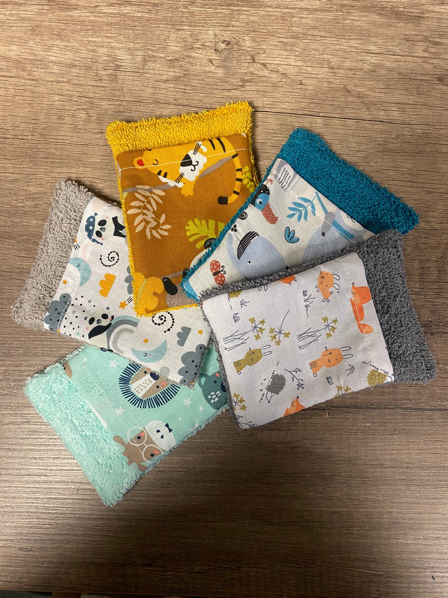 PROMOTION Gant de toilette enfant éponge