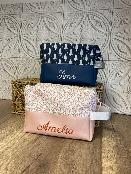 Trousse de toilette Personnalisée - bas simili cuir  MOTIF AU CHOIX