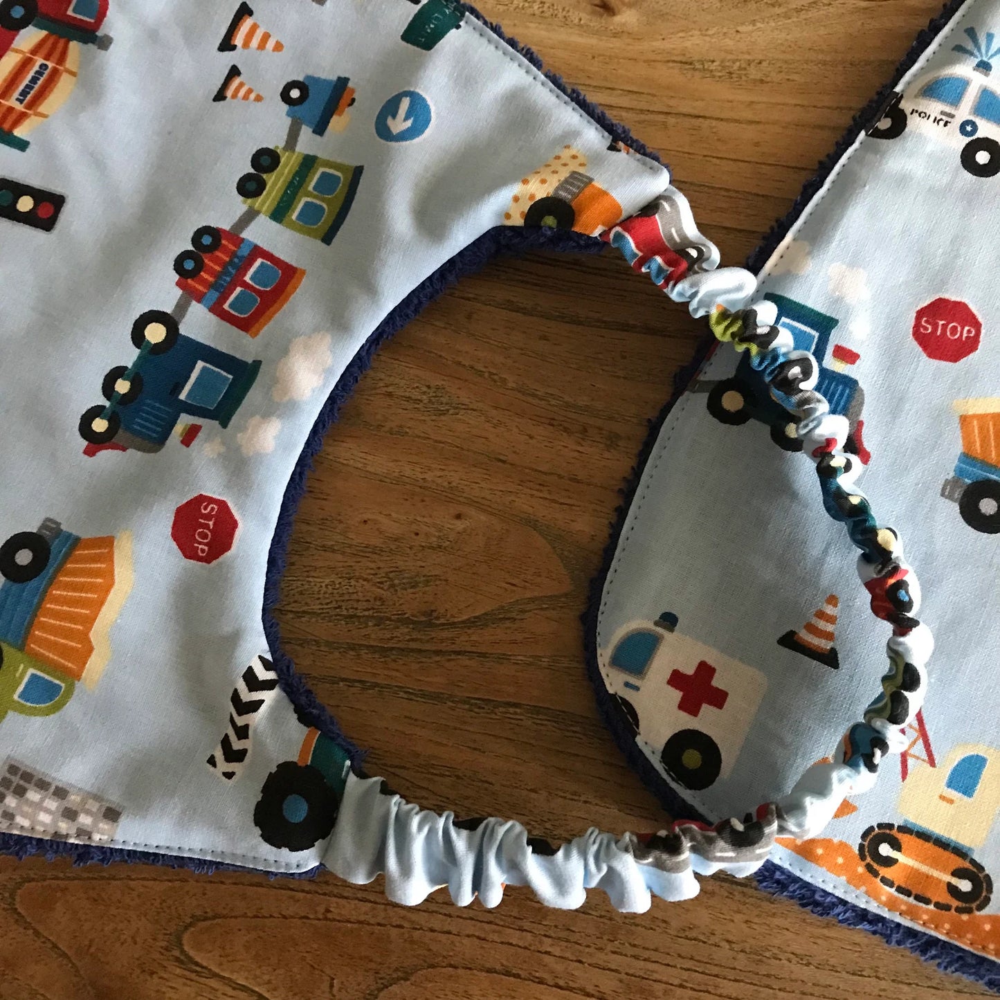 Bavoir élastique Personnalisé MOTIF AU CHOIX